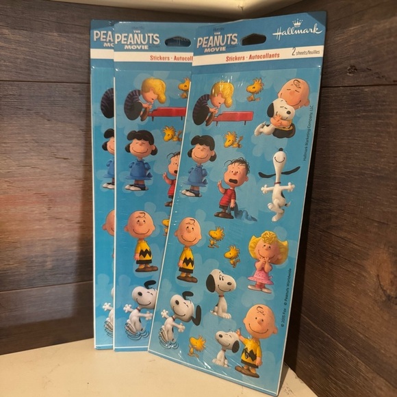 NIP  Christmas  Snoopy  Reward Peanuts Movie 7 Packs Hallmark plus bonuses - Picture 5 of 7